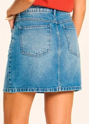Doce Trama - Saia Curta Reta Jeans Miragem Azul - DOCE TRAMA