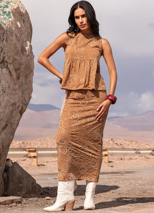 Quintess - Saia Bordado Abstrato em Malha Bordada 3