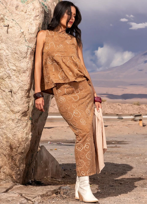 Quintess - Saia Bordado Abstrato em Malha Bordada 6