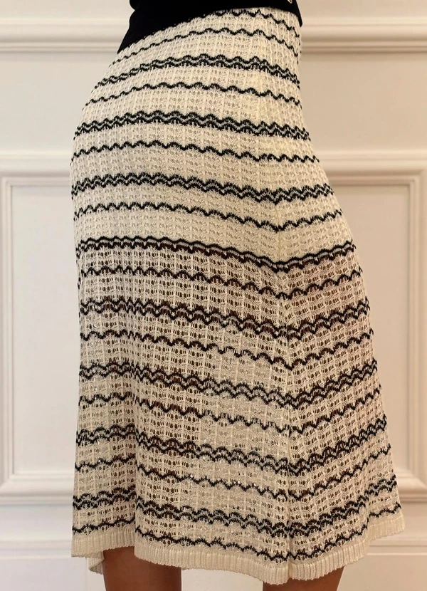 Doce Tom - Saia em Tricot Estampado Curta Branco 4