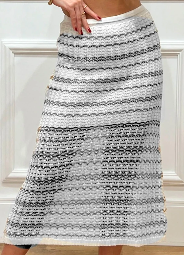 Doce Tom - Saia em Tricot Listrado Curta Branco