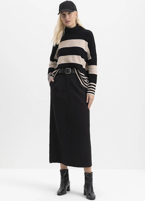 Essendi - Saia Feminina Midi em Alfaiataria Preto 5