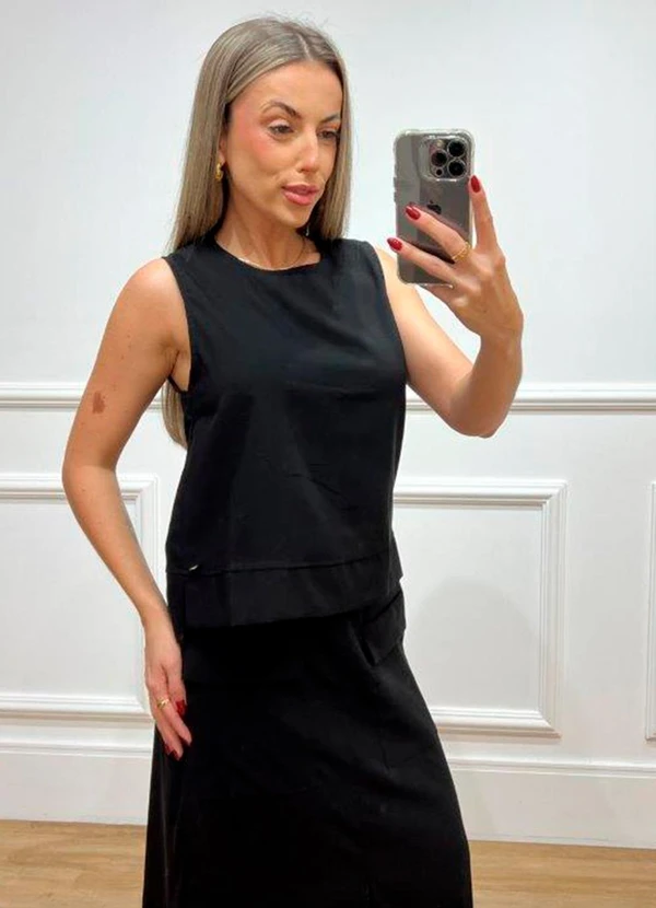 Doce Tom - Saia Midi com Bolsos Frontais e Fenda Preto 5