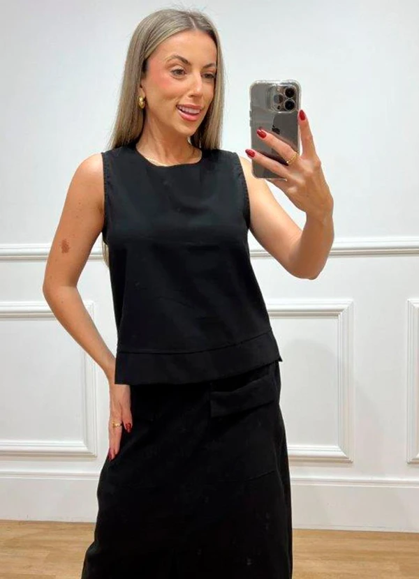 Doce Tom - Saia Midi com Bolsos Frontais e Fenda Preto 6