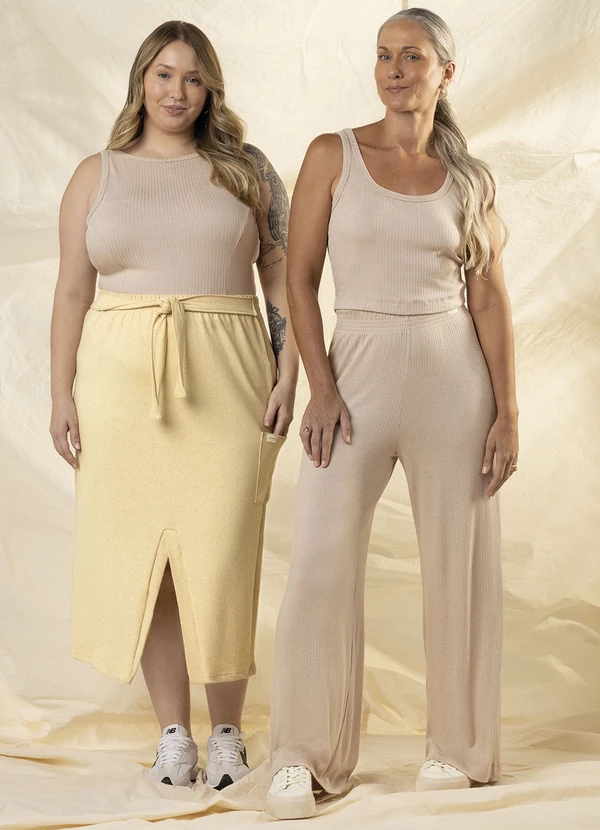 Marialícia - Saia Midi com Fenda Comfy Amarelo 3