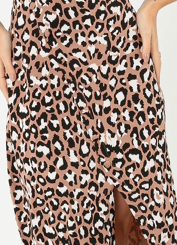 Cativa - Saia Midi em Viscose Marrom Claro 4