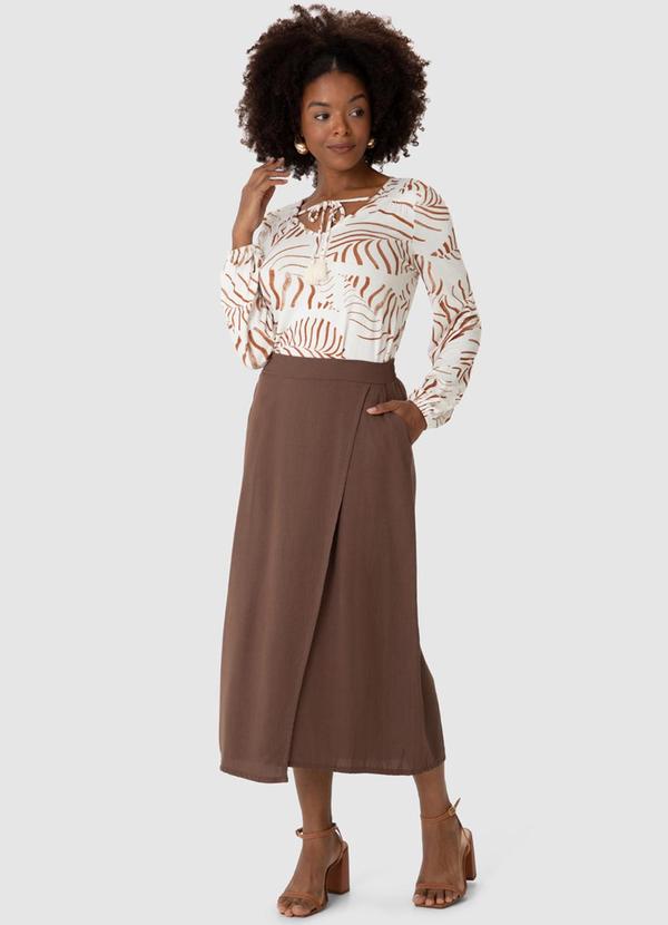 Malwee - Saia Mídi Evasê Assimétrica Marrom 4