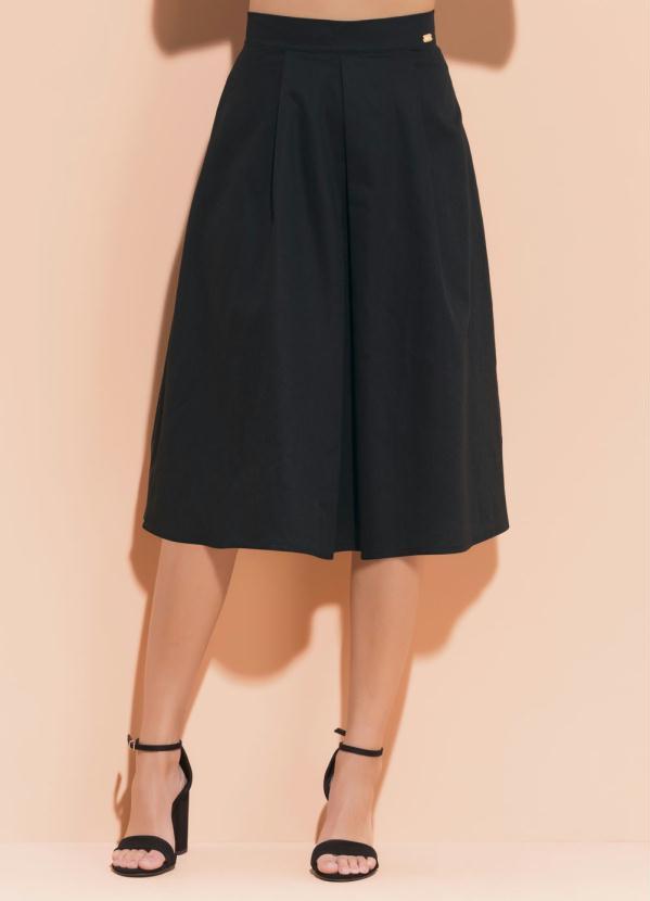 Quintess - Saia Midi Evasê Preta Quintess Cintura Alta 8
