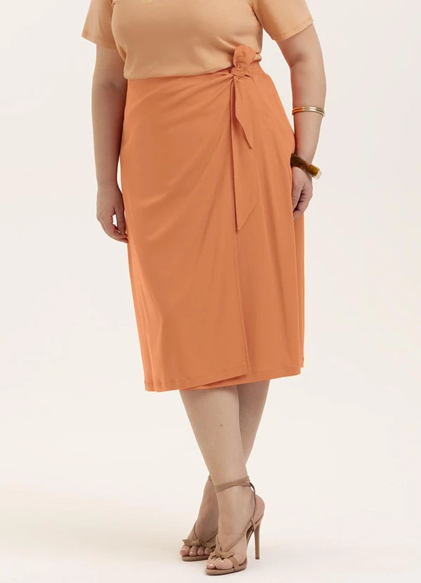 Cativa - Saia Midi Plus Size em Viscose Laranja