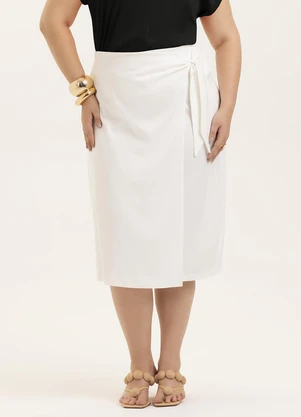 Cativa - Saia Midi Plus Size em Viscose Off-White - CATIVA