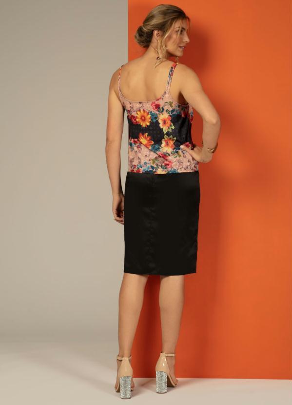 Quintess - Saia Midi Preta com Botões e Fenda na Frente 6