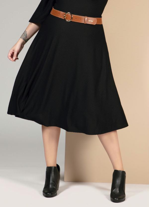 Quintess - Saia Midi Preta Evasê com Elástico na Cintura 7