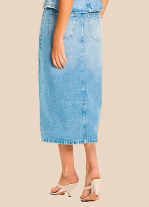 Doce Trama - Saia Midi Reta Jeans com Fenda Miragem Azul - DOCE TRAMA