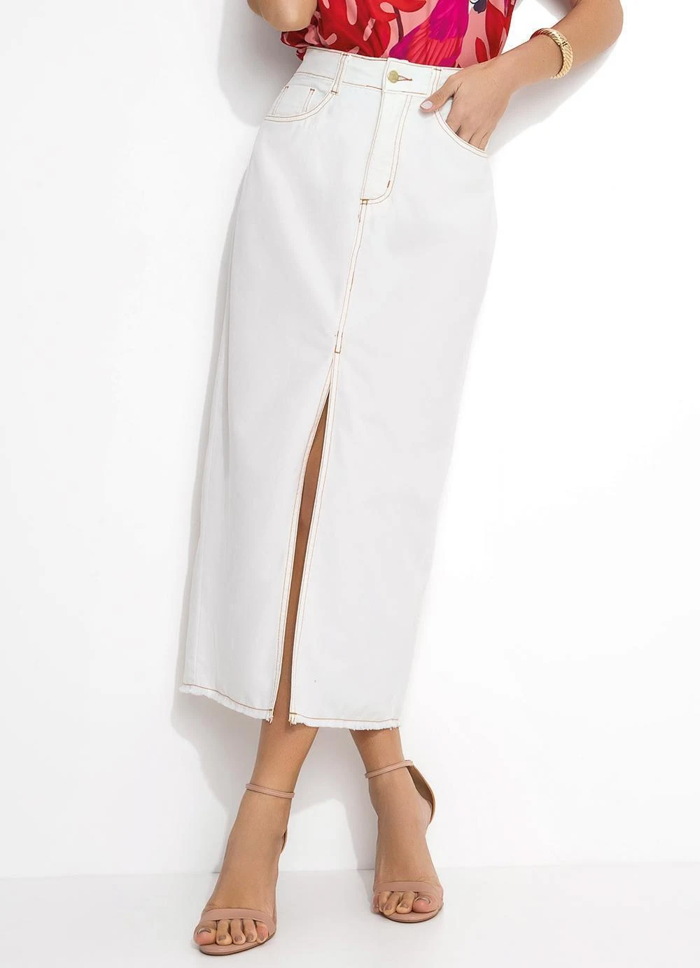 Saia (off white) com bolsos e fenda