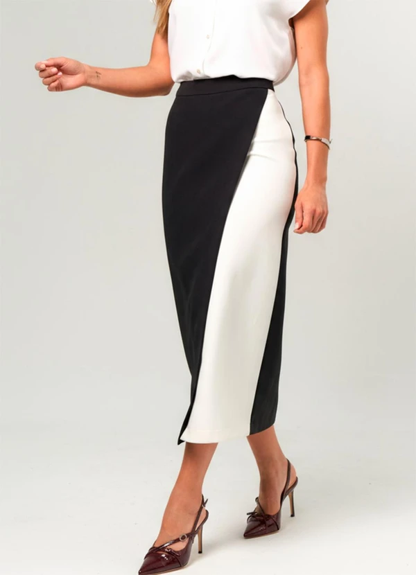 Quintess - Saia Preta e Branca em Malha Ponto Roma Sarjado