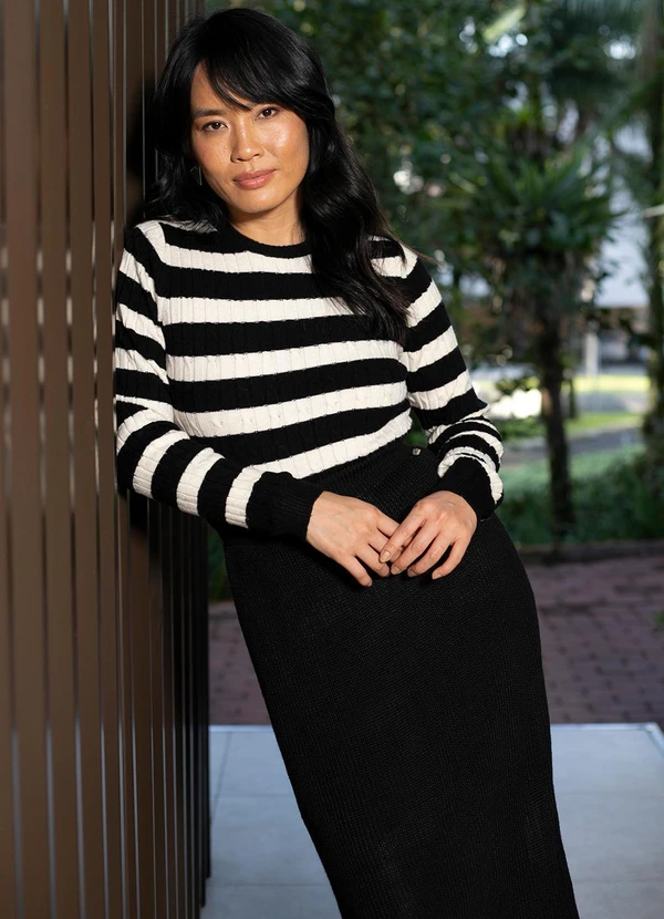 Quintess - Saia Preta em Tricô 10