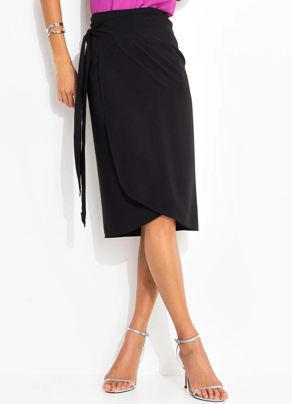 Quintess - Saia Preto em Viscose Plana
