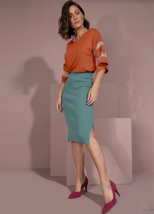 Outlet - Saia Verde Tricô com Fendas Laterais 3