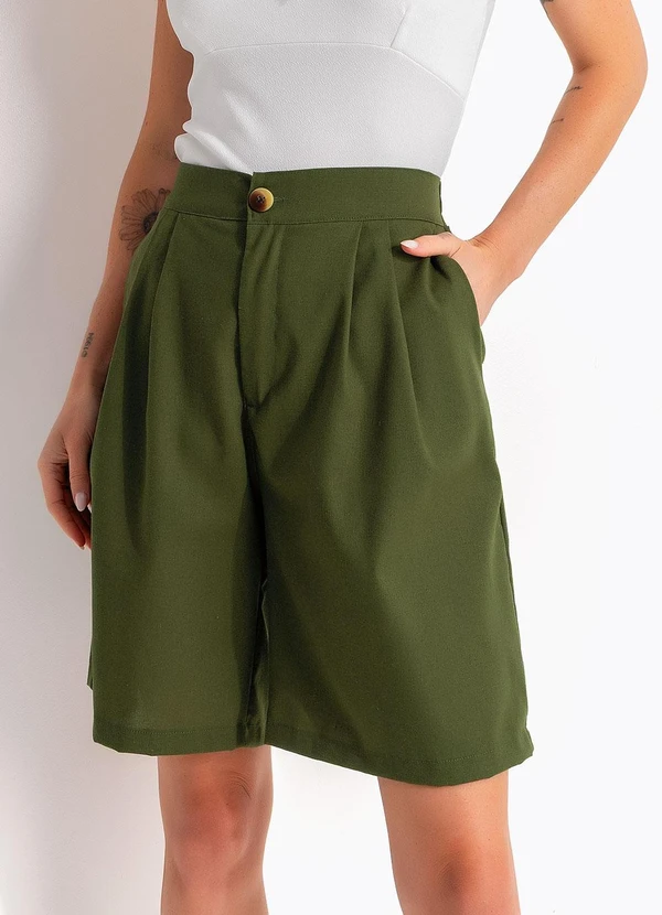 Quintess - Bermuda de Linho Verde Oliva com Pregas e Elástico no Cós