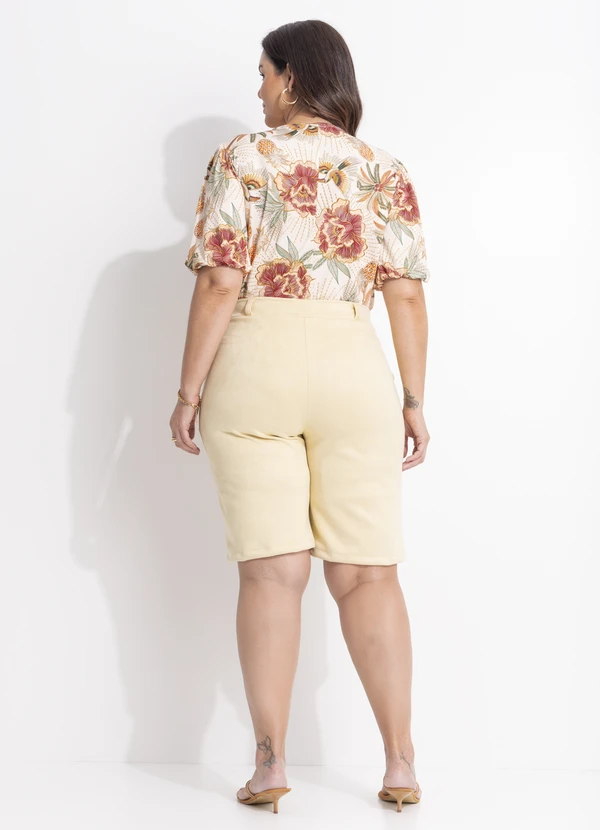 Quintess - Short Amarelo Manteiga em Malha Suede