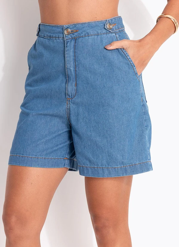 Quintess - Short Azul Claro em Jeans