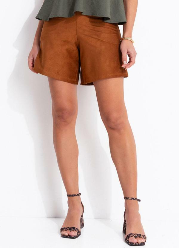 Short (Caramelo) em Malha Suede