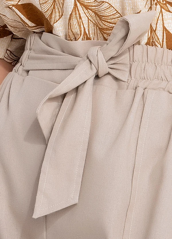 Quintess - Short Natural em Linho