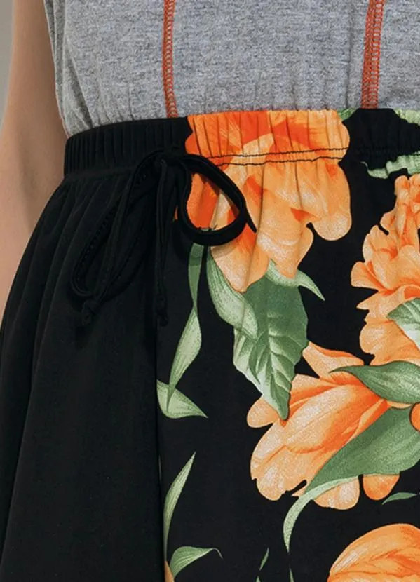 Moda Pop - Short Preto e FloralCom Elástico no Cós 3