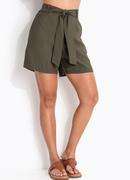 Short verde militar em alfaiataria de viscose com poli�ster