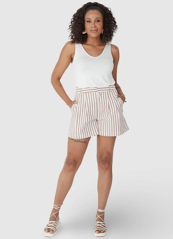 Malwee - Shorts Bege Feminino Básico Listrado 3