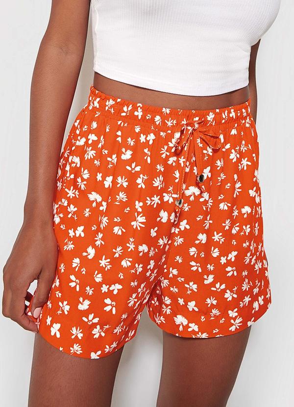 Enfim - Shorts Comfort Floral em Viscose Laranja