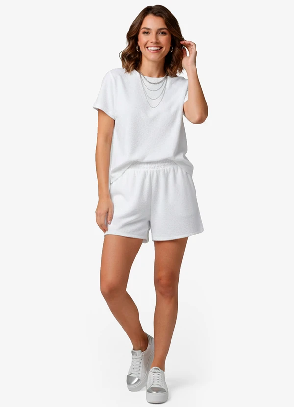 Infinita Cor - Shorts Feminino em Plush Bege 3