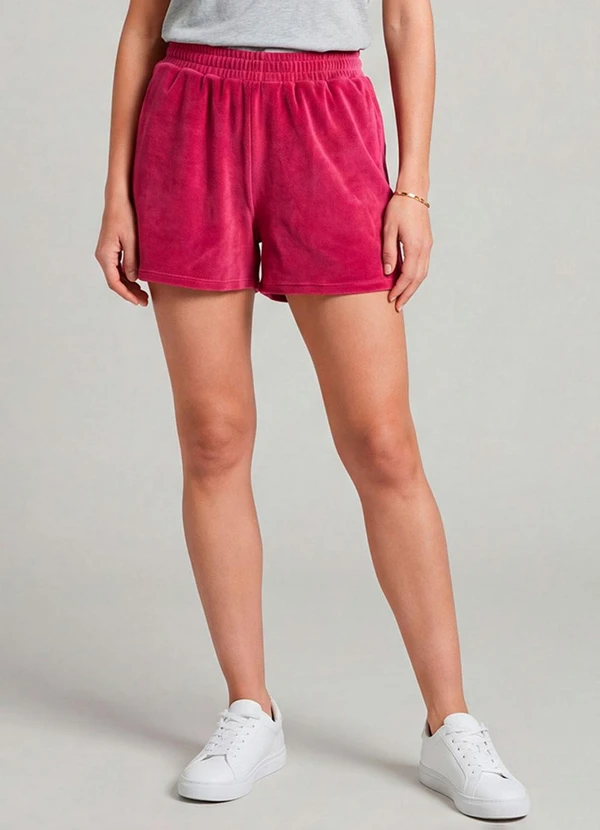 Infinita Cor - Shorts Feminino em Plush Vermelho