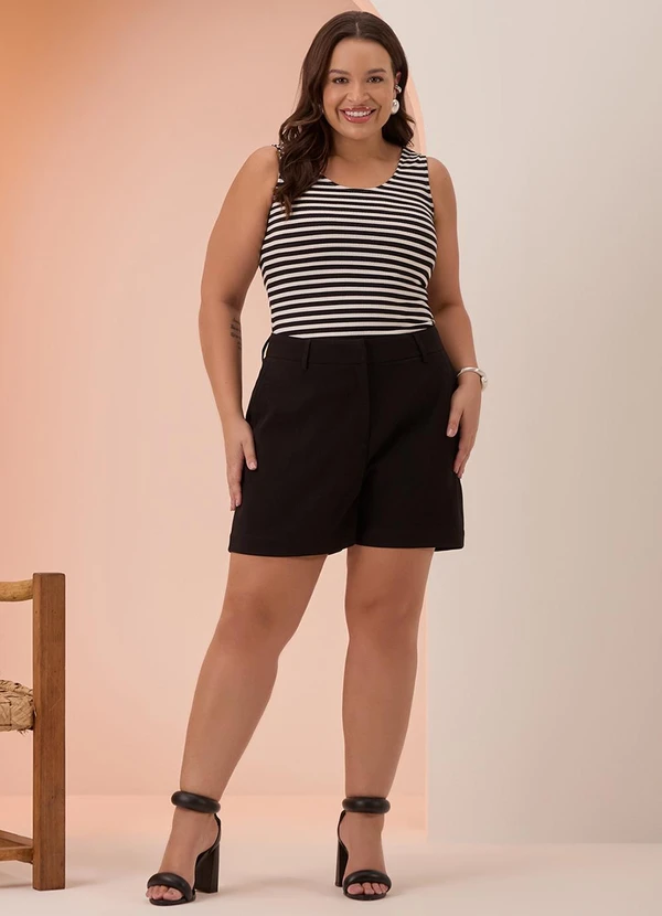 Lunender Mais Mulher - Shorts Plus Size em Tecido de Alfaiataria Preto 3