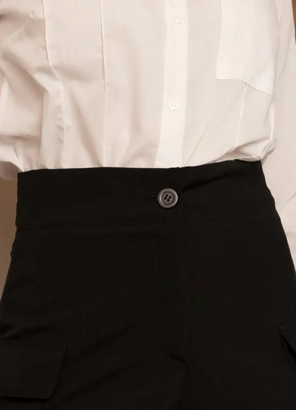 Quintess - Shorts Preto em Crepe Plano com Bolsos 9