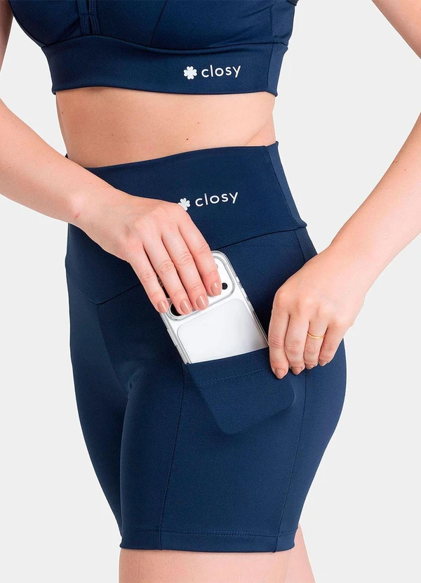 Closy - Shorts com Bolso Rise Marinho 4