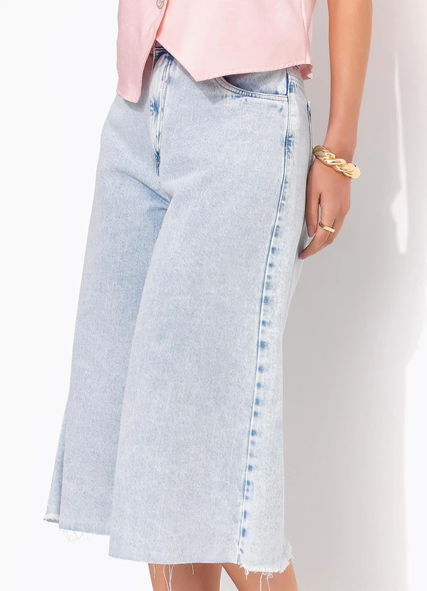 Quintess - Jorts Azul Claro em Jeans