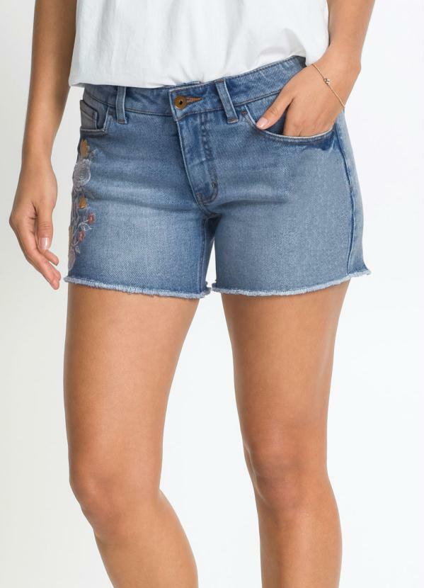 bonprix - Short Jeans com Bordado Floral Azul Médio 1
