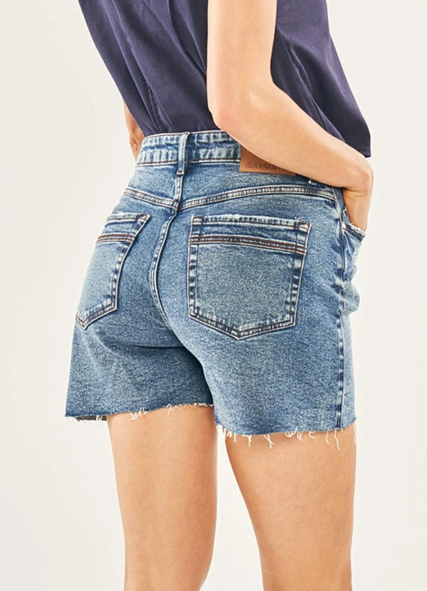 Doce Trama - Shorts Boyfriend em Jeans com Elastano Azul 2