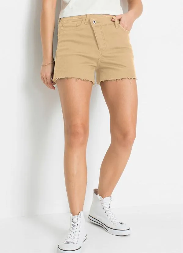 bonprix - Shorts com Bolso Curto Bege