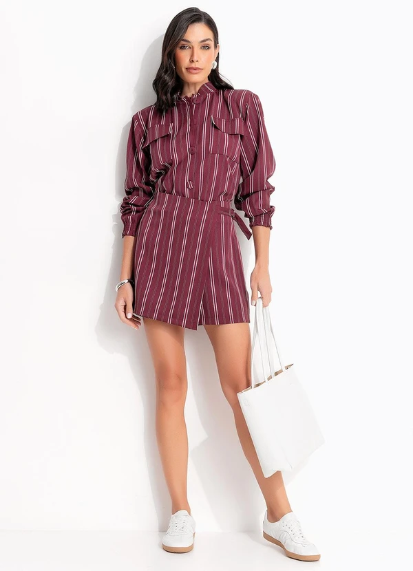 Quintess - Short Saia Listras Bordô em Tecido Alfaiataria 3