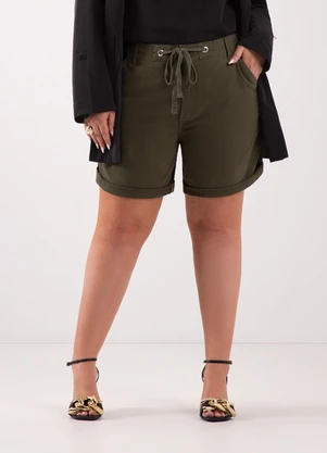 Lunender Mais Mulher - Shorts Boyfriend com Bolsos em Sarja Verde - LUNENDER MAIS MULHER