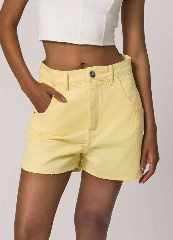 Sofie - Shorts Mom em Sarja Amarelo