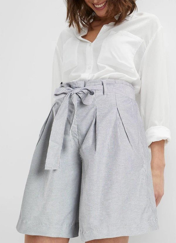 bonprix - Short Listrado Cinza em Tricoline 4