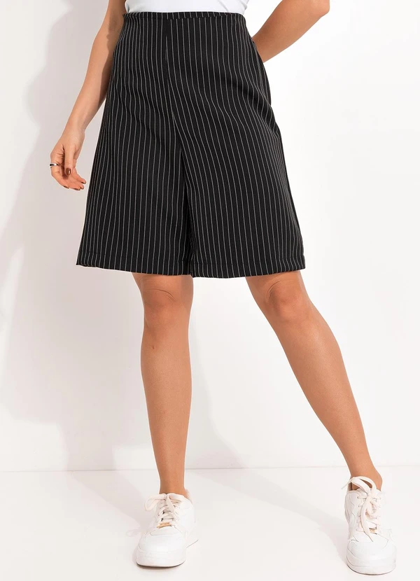 Bimini - Short Listrado Preto e Branco Risca de Giz