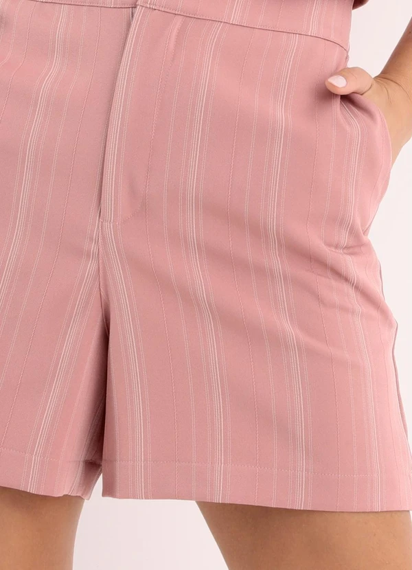 Quintess - Short Rosa em Alfaiataria Risca de Giz 8