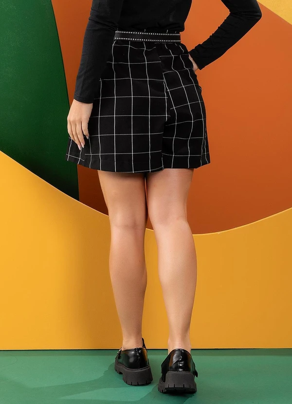Quintess - Short Xadrez Grid em Tecido de Alfaiataria 10