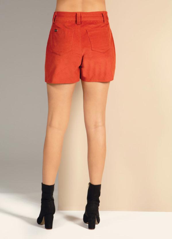 Quintess - Shorts Cintura Média Telha em Veludo com Bolsos 3