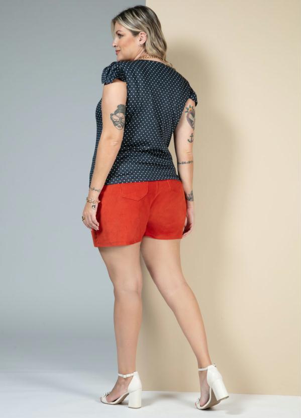 Quintess - Shorts Cintura Média Telha em Veludo com Bolsos 9