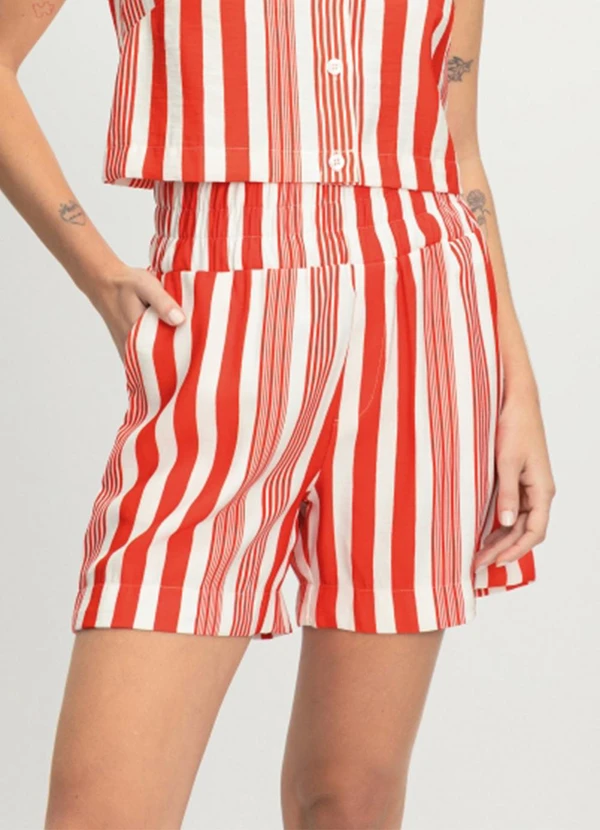 Essendi - Shorts Feminino Alfaiataria Listrado Vermelho